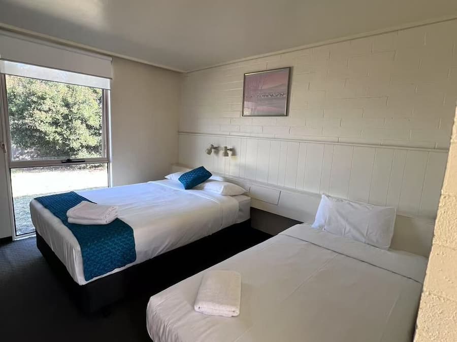 Desk, laptop workspace, free WiFi