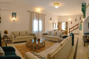 Exterior - Dar Louzir a Tazarka (Tazerka)