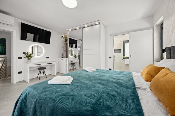 3 Schlafzimmer, Bügeleisen/Bügelbrett, Reisekinderbett, kostenloses WLAN