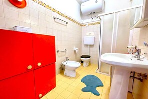 Douche, bidet