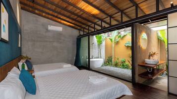 8 bedrooms, desk, soundproofing, iron/ironing board