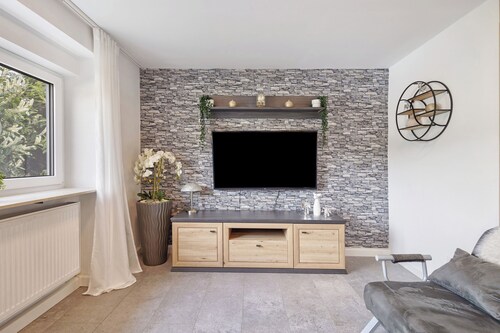 Ferienwohnung Högenbachtal" mit privater Terrasse, privatem Garten und Wi-Fi