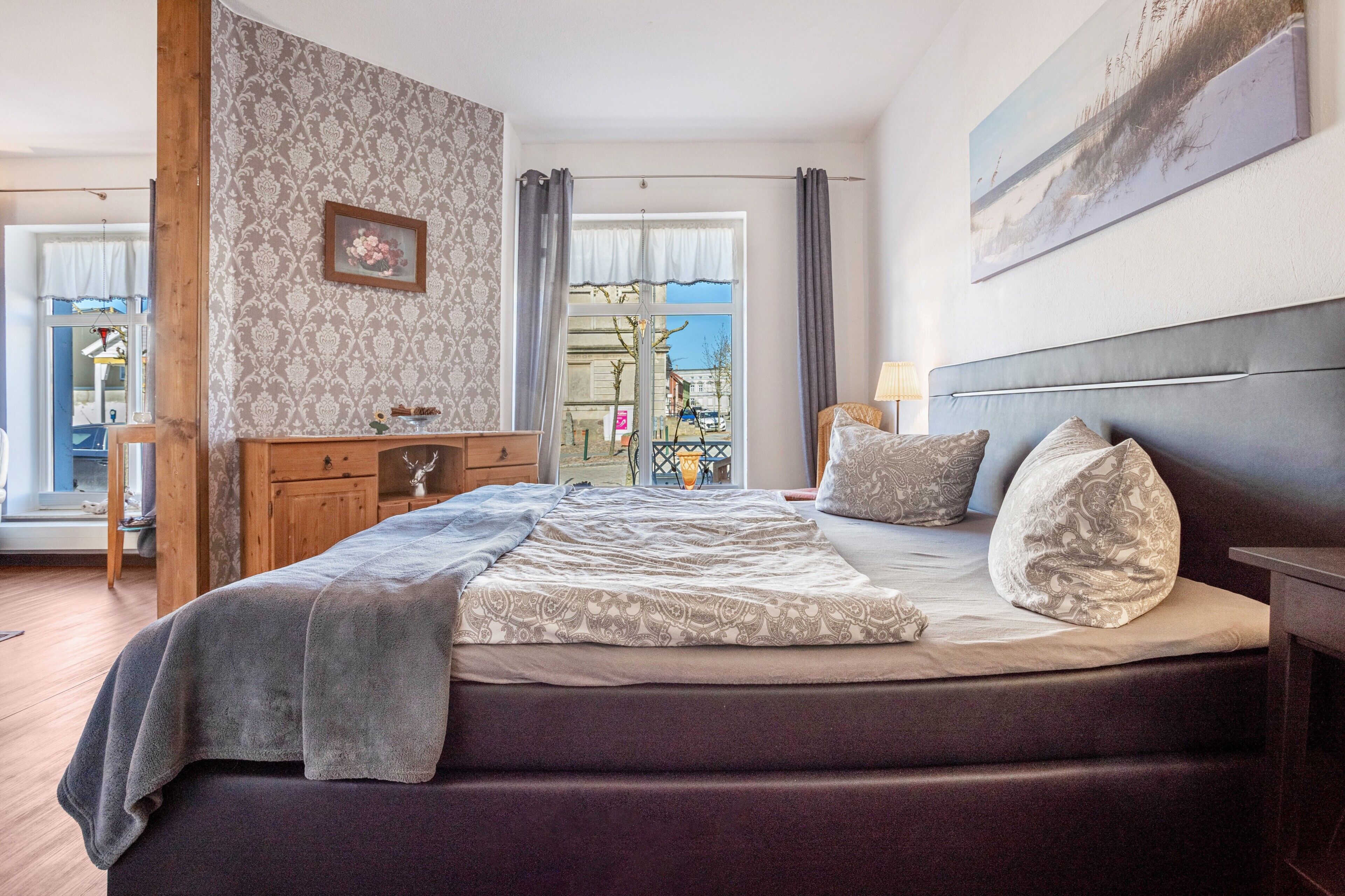 1 quarto, Wi-Fi de cortesia, roupa de cama