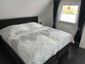 1 Schlafzimmer, Bügeleisen/Bügelbrett, kostenloses WLAN, Bettwäsche