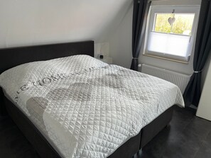 1 Schlafzimmer, Bügeleisen/Bügelbrett, kostenloses WLAN, Bettwäsche