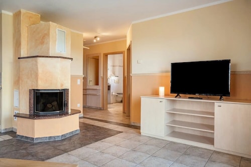 Apartment 'Habichtssicht' with Lake View, Shared Terrace and Wi-Fi