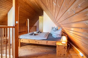 2 bedrooms, free WiFi - Apartment 'Falkenturm' with Lake View, Private Terrace and Wi-Fi (Buschvitz)