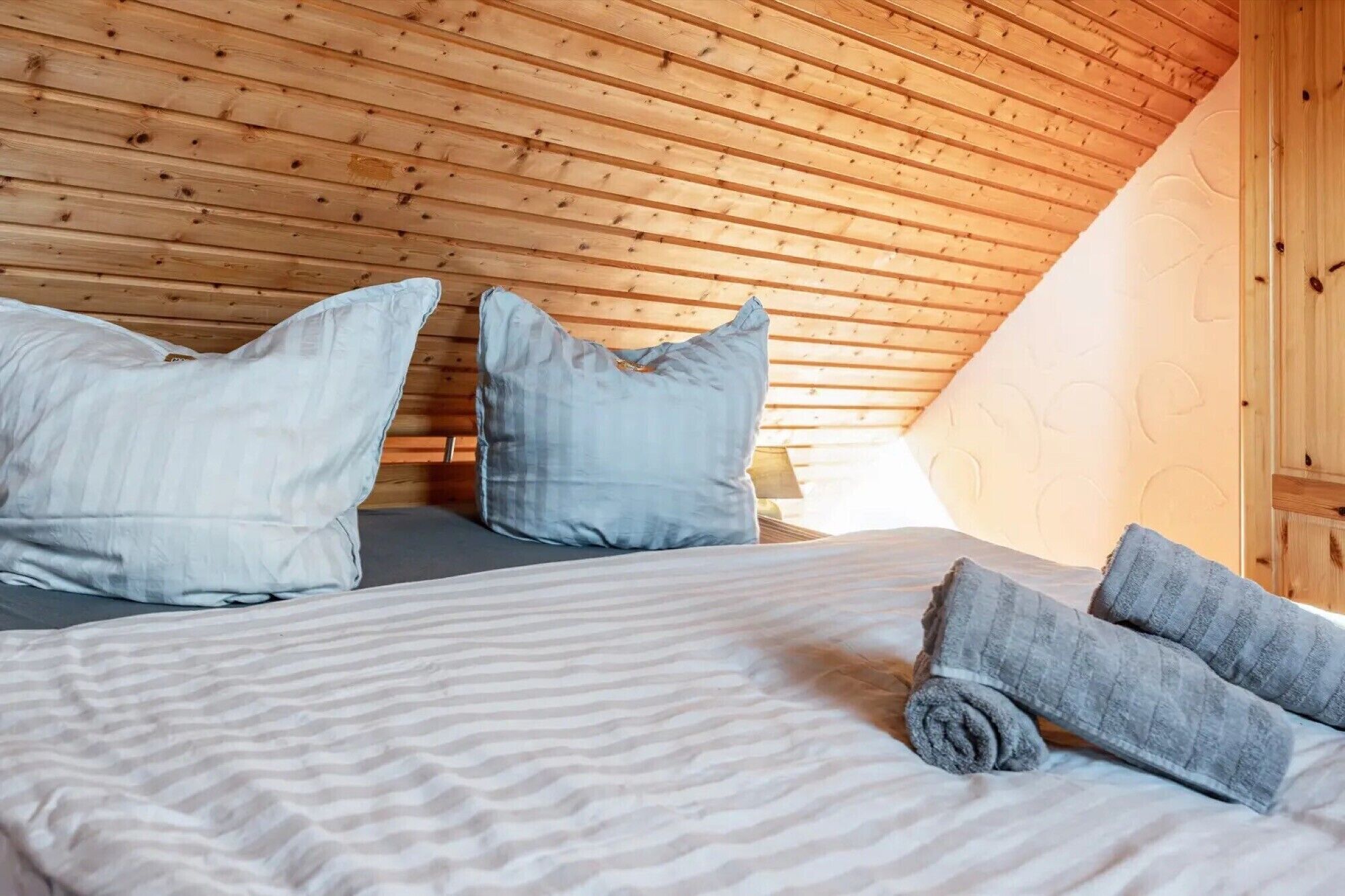 2 dormitorios, wifi gratis, ropa de cama