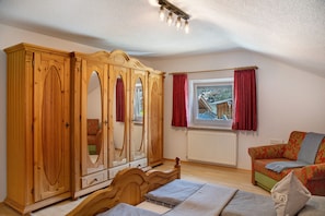 2 makuuhuonetta, ilmainen Wi-Fi, vuodevaatteet