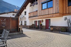 Exterior - Apartment in Dormitz with view on the Alps (Nassereith)