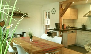 Dining - Apartment 'Alte Schmiede' with Balcony and Wi-Fi (Bad Wildbad - Calmbach)