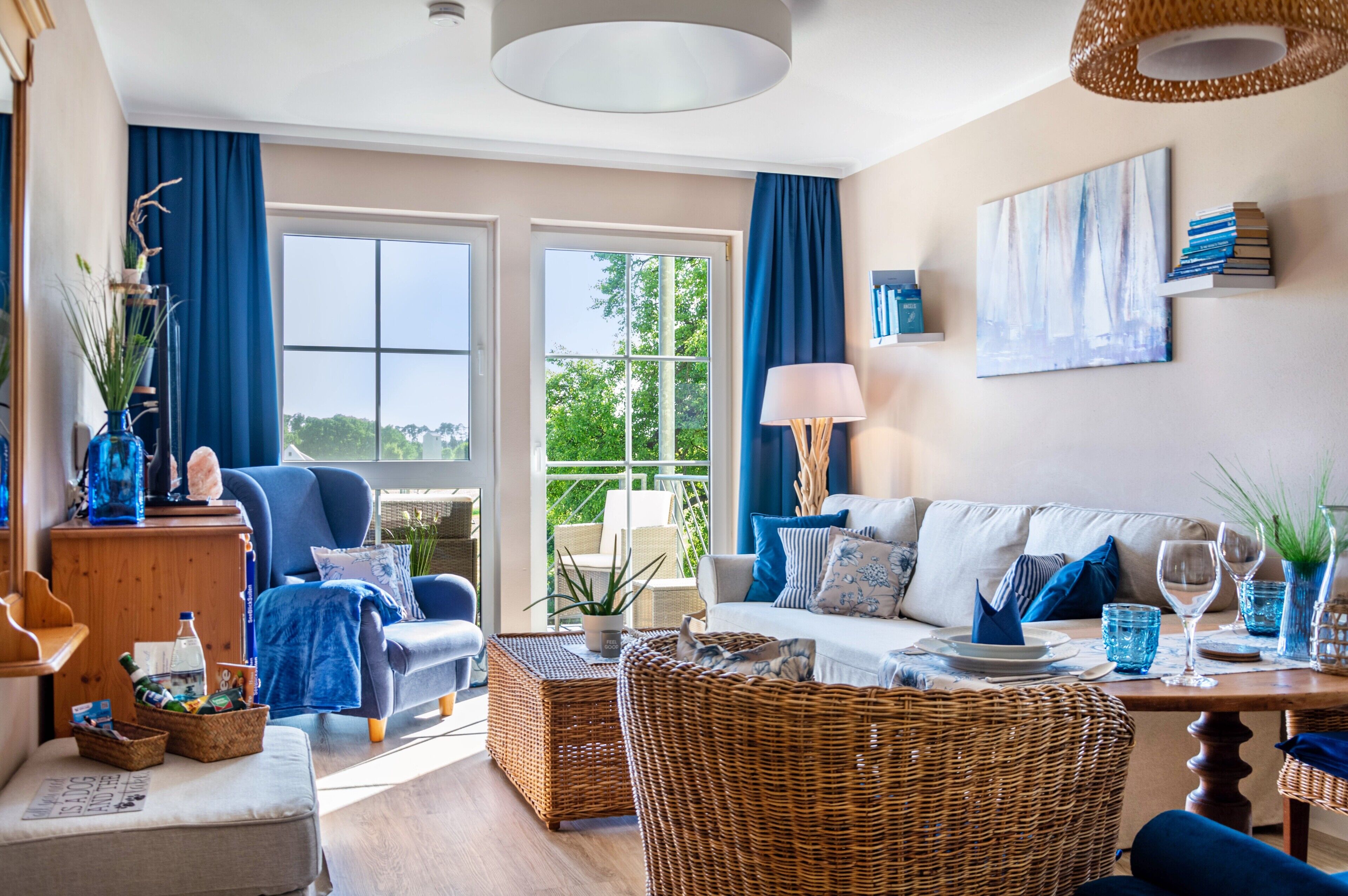 Una televisión, un reproductor de DVD