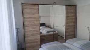 1 bedroom, iron/ironing board, WiFi, bed sheets - Modern vacation apartment with panoramic views of the Baltic Sea (Sassnitz)