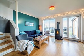 Télévision, cheminée