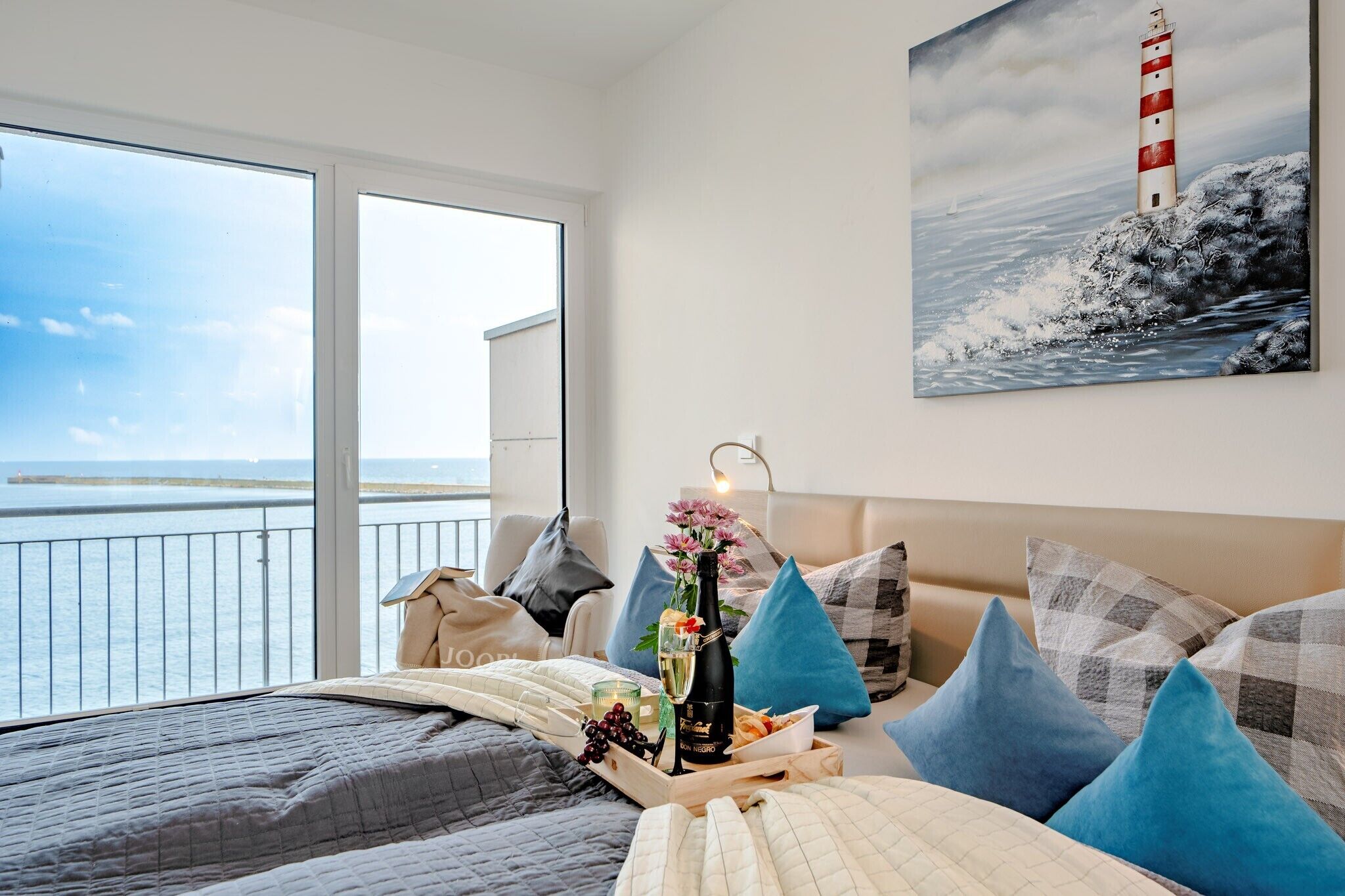 2 bedrooms, iron/ironing board, free WiFi