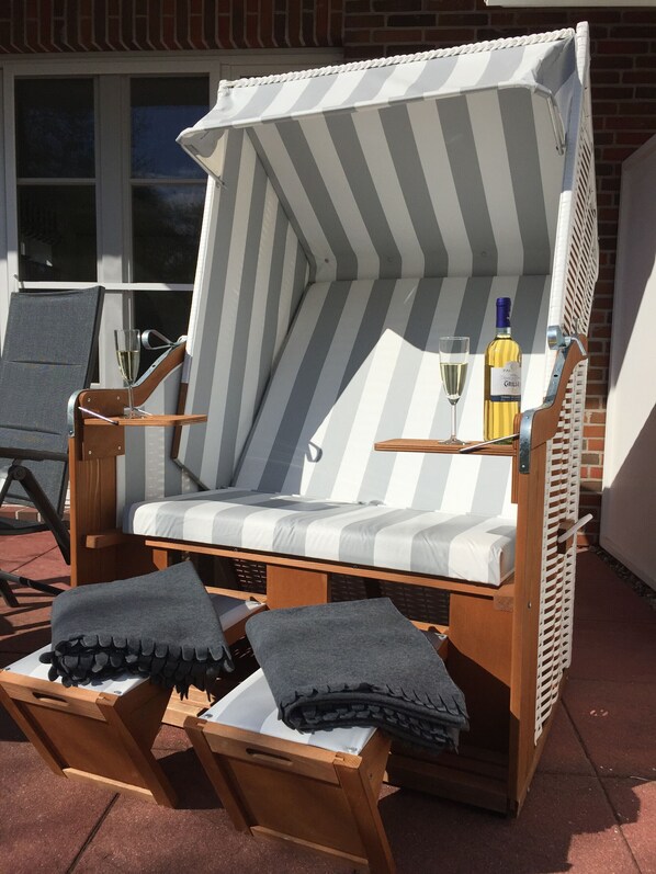 Property grounds - Apartment 'Urlaubsdomizil Dünenhof' with Private Terrace, Shared Garden and Wi-Fi (Sankt Peter-Ording)