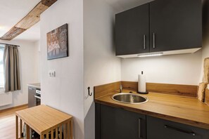 Réfrigérateur, four, plaque de cuisson, lave-vaisselle