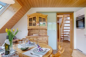 Dining - Apartment 'Blumenwiese, 80qm' with Mountain View, Shared Terrace and Wi-Fi (Sankt Peter)