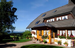 Exterior - Apartment 'Abendrot, 55qm' with Mountain View, Shared Terrace and Wi-Fi (Sankt Peter)