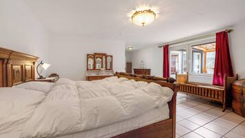 2 chambres, fer et planche Ă repasser, Wi-Fi gratuit, draps fournis