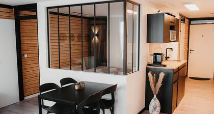 Ferienwohnung 'Schwarzwald' mit Bergblick, Balkon und Wi-Fi