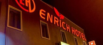 Enrich Hotel Shah Alam by uBook