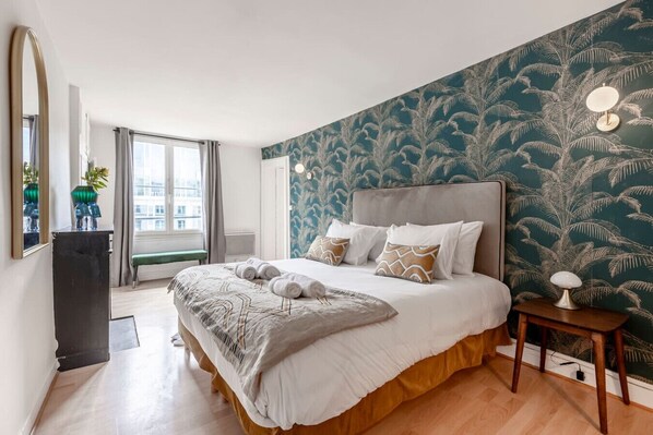 2 bedrooms, iron/ironing board, travel crib, WiFi