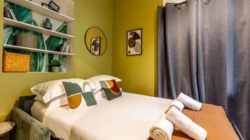 1 slaapkamer, een strijkplank/strijkijzer, reisbedje, wifi