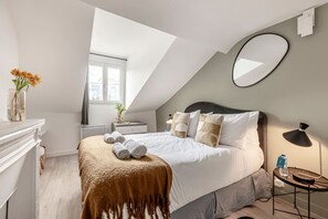 1 bedroom, iron/ironing board, travel crib, WiFi