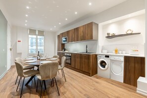 Fridge, microwave, oven, dishwasher