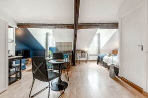 1 bedroom, iron/ironing board, travel crib, WiFi