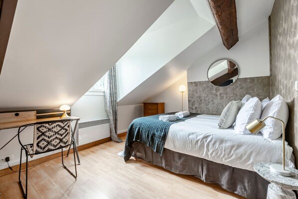 1 bedroom, iron/ironing board, travel crib, WiFi