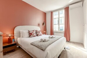 3 chambres, fer et planche à repasser, lit parapluie, Wi-Fi