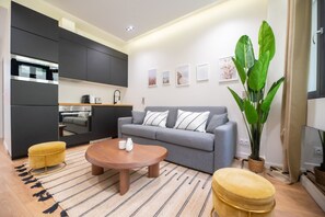 TV - 1 bedroom#Canal St Martin#Eurostar (Paris)