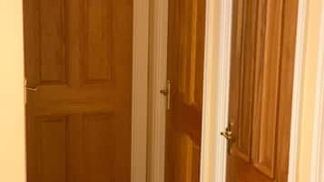 Shared Dormitory, 1 Bedroom, Smoking | Interior