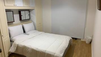 Shared Dormitory, 1 Bedroom, Smoking | 1 bedroom