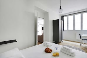 1 chambre, fer et planche Ă repasser, lit parapluie, Wi-Fi
