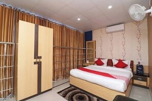 Family Double Room, City View | In-room safe, desk, blackout drapes, free WiFi