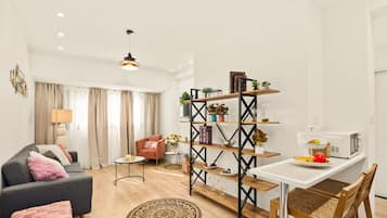 Deluxe Apartment, Balcony, City View | Premium bedding, Select Comfort beds, in-room safe, blackout curtains