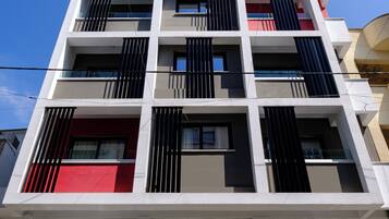 Premium bedding, Select Comfort beds, in-room safe, blackout drapes