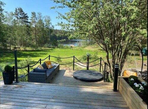 Cabin with own lake and palju hot tub