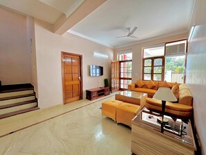 Vila superluxo, para não fumantes, sacada | Área de estar
