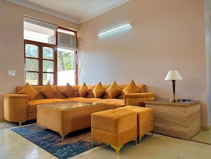 Biệt thự Cao cấp, không hút thuốc, ban công | Khu phòng khách