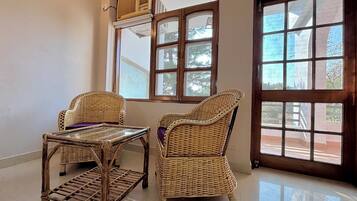 Luxury-Villa, Nichtraucher, Balkon | 4 Schlafzimmer, Schreibtisch, kostenloses WLAN