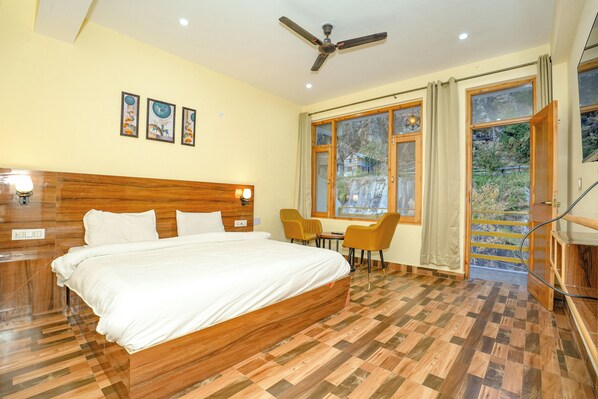 Luxury Double Room, River View
