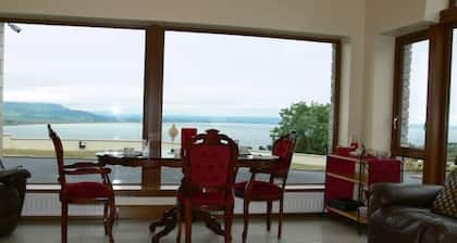 INISH DELUXE SUITE