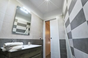 Dusche, Bidet