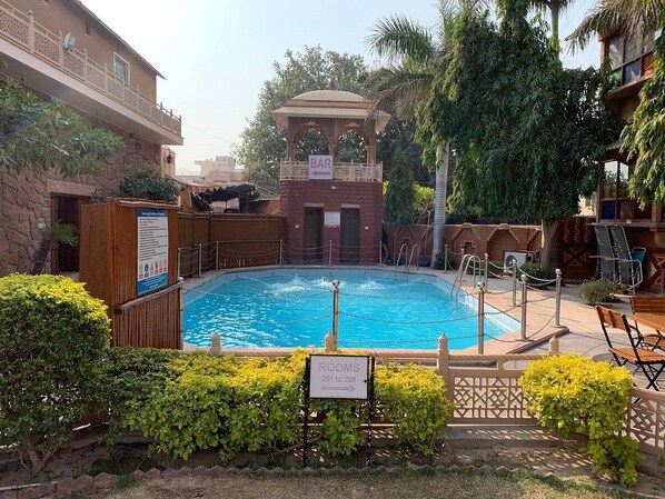 Seasonal outdoor pool