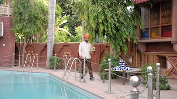 Seasonal outdoor pool