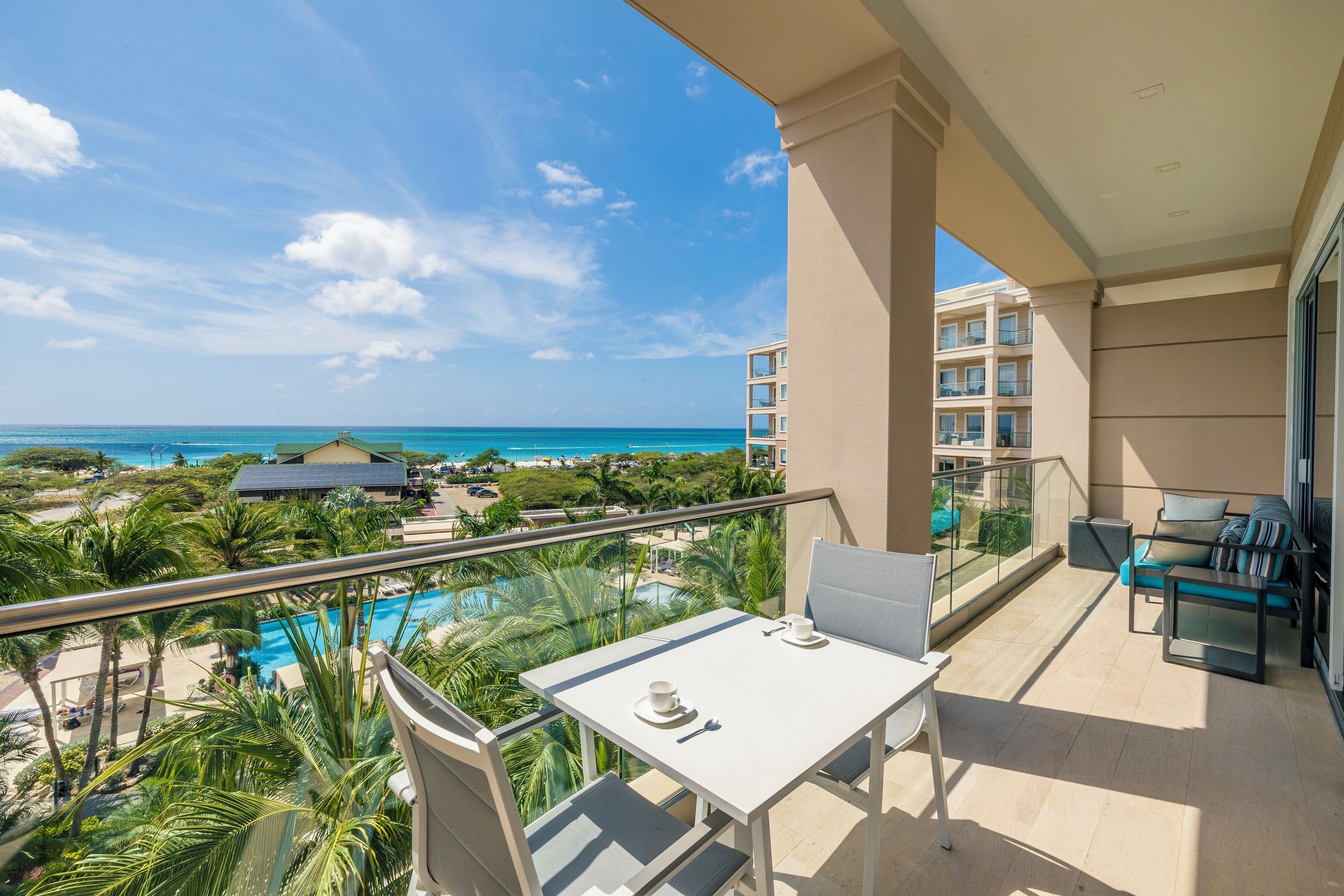Apartment (402) | Balkon